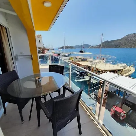 Lovely Flat With Sea View Near In Bozburun