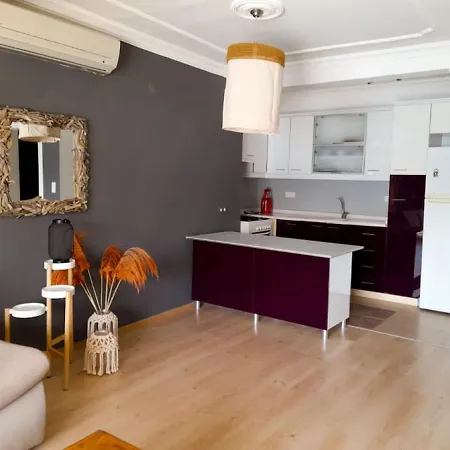 Lovely Flat With Sea View Near In Бозбурун